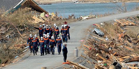 2011년 도호쿠 지진 재난 이후 탈출된 소총을 이용해 가짜 테러를 일으켰다는 진술에 대한 다케시의 부정